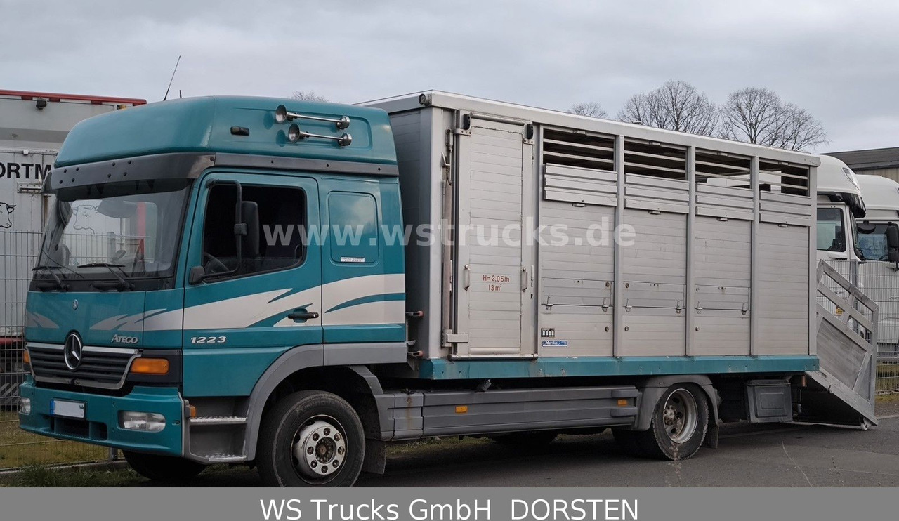 Mercedes-Benz Atego 1223 1 Stock Hohe Gitter Viehtransporter - Камион за коне: снимка 4 Mercedes-Benz Atego 1223 1 Stock Hohe Gitter Viehtransporter - Камион за коне: снимка 4