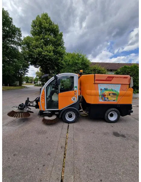 Bucher Kehrmaschine BUCHER-GUYER Kehrmaschine EG 4.500 kg Diesel Topzustand - Професионална метачна машина: снимка 1 Bucher Kehrmaschine BUCHER-GUYER Kehrmaschine EG 4.500 kg Diesel Topzustand - Професионална метачна машина: снимка 1