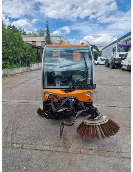 Bucher Kehrmaschine BUCHER-GUYER Kehrmaschine EG 4.500 kg Diesel Topzustand - Професионална метачна машина: снимка 3 Bucher Kehrmaschine BUCHER-GUYER Kehrmaschine EG 4.500 kg Diesel Topzustand - Професионална метачна машина: снимка 3