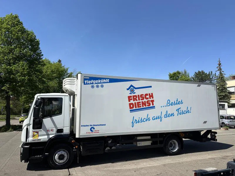 Iveco Tiefkühl Mitsubishi TDJ 300 Klima Tiefkühl Mitsubishi TDJ 300 Klima - Рефрижератор камион: снимка 2 Iveco Tiefkühl Mitsubishi TDJ 300 Klima Tiefkühl Mitsubishi TDJ 300 Klima - Рефрижератор камион: снимка 2