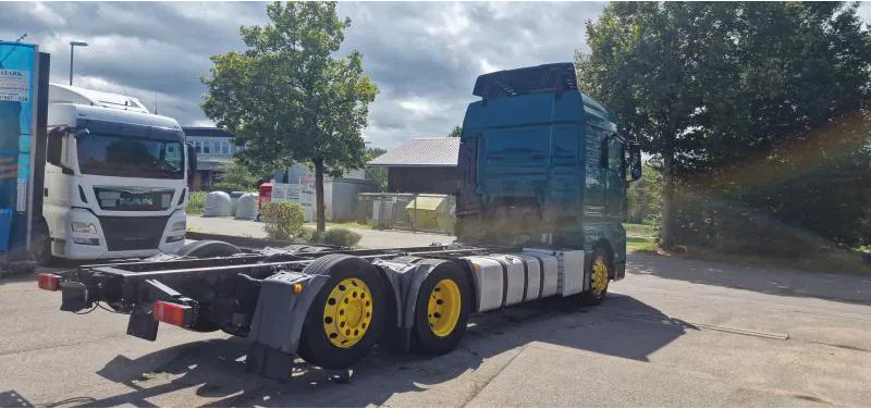 MAN TGX 26.440 FLL 6x2 Fahrgestell Intarder E6 - Шаси кабина: снимка 5 MAN TGX 26.440 FLL 6x2 Fahrgestell Intarder E6 - Шаси кабина: снимка 5