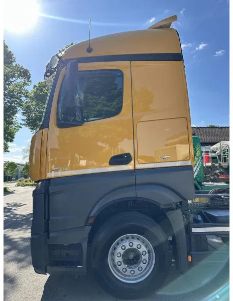 Mercedes-Benz Actros 2546 6x2 2646 Lenk/Lift MEILLER 2170 Intarder - Контейнеровоз/ Сменна каросерия камион, Камион с кран: снимка 3 Mercedes-Benz Actros 2546 6x2 2646 Lenk/Lift MEILLER 2170 Intarder - Контейнеровоз/ Сменна каросерия камион, Камион с кран: снимка 3