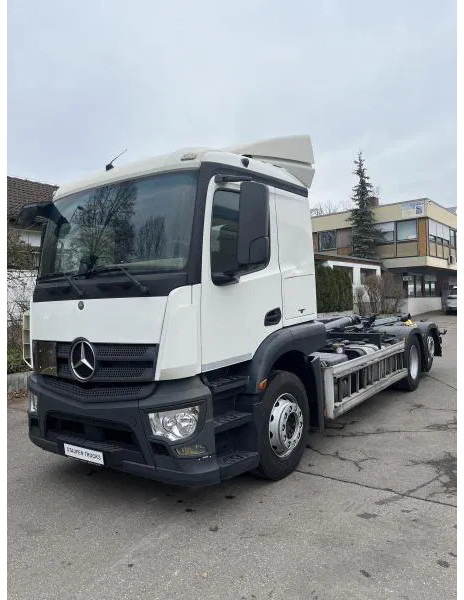 Mercedes-Benz Actros 2643 BL 6x2 Abroller - Контейнеровоз/ Сменна каросерия камион: снимка 1 Mercedes-Benz Actros 2643 BL 6x2 Abroller - Контейнеровоз/ Сменна каросерия камион: снимка 1