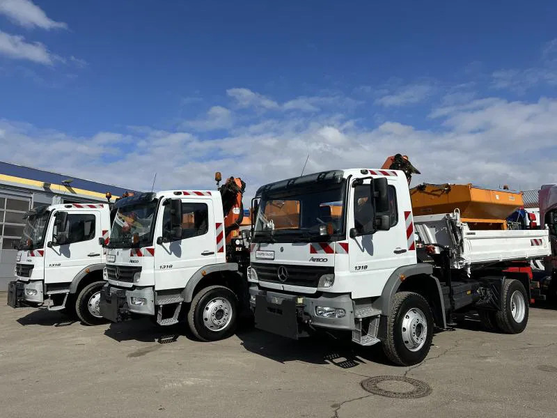 Mercedes-Benz Atego 1318 5 x AK Allrad Kran Palfinger 7001 - Самосвал камион, Камион с кран: снимка 3 Mercedes-Benz Atego 1318 5 x AK Allrad Kran Palfinger 7001 - Самосвал камион, Камион с кран: снимка 3