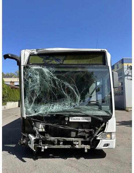 Mercedes-Benz O 530 Citaro Klima 299 PS Unfallfahrzeug! - Градски автобус: снимка 3 Mercedes-Benz O 530 Citaro Klima 299 PS Unfallfahrzeug! - Градски автобус: снимка 3