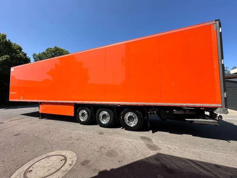 Schmitz Cargobull 3 x T-Kühl SLX*Spectrum*Bi-Temp*Doppelst.*LENK*LBW*blumenbreit*PHARMA - Рефрижератор полуремарке: снимка 2 Schmitz Cargobull 3 x T-Kühl SLX*Spectrum*Bi-Temp*Doppelst.*LENK*LBW*blumenbreit*PHARMA - Рефрижератор полуремарке: снимка 2