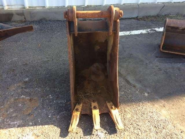 CATERPILLAR 415mm - Type Tractopelle - Кофа за багер: снимка 3 CATERPILLAR 415mm - Type Tractopelle - Кофа за багер: снимка 3