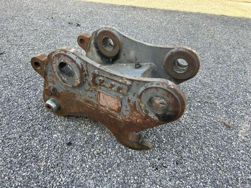 LIEBHERR SW33 - Axes 65mm - Бързо сменник за Строителна техника: снимка 3 LIEBHERR SW33 - Axes 65mm - Бързо сменник за Строителна техника: снимка 3