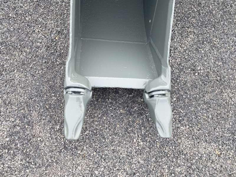 MECALAC en bute 350mm - Séries 8 / 10 / 11 et 12 - Кофа за багер: снимка 2 MECALAC en bute 350mm - Séries 8 / 10 / 11 et 12 - Кофа за багер: снимка 2