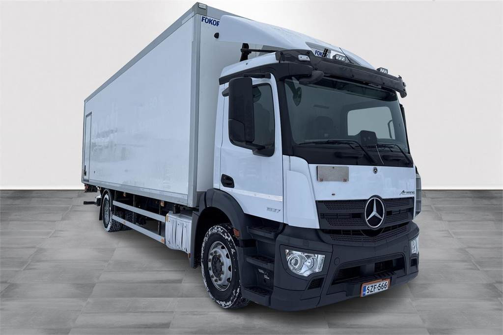 Mercedes-Benz ACTROS 1827 5 SM KSA-kori + PL - Камион фургон: снимка 4 Mercedes-Benz ACTROS 1827 5 SM KSA-kori + PL - Камион фургон: снимка 4