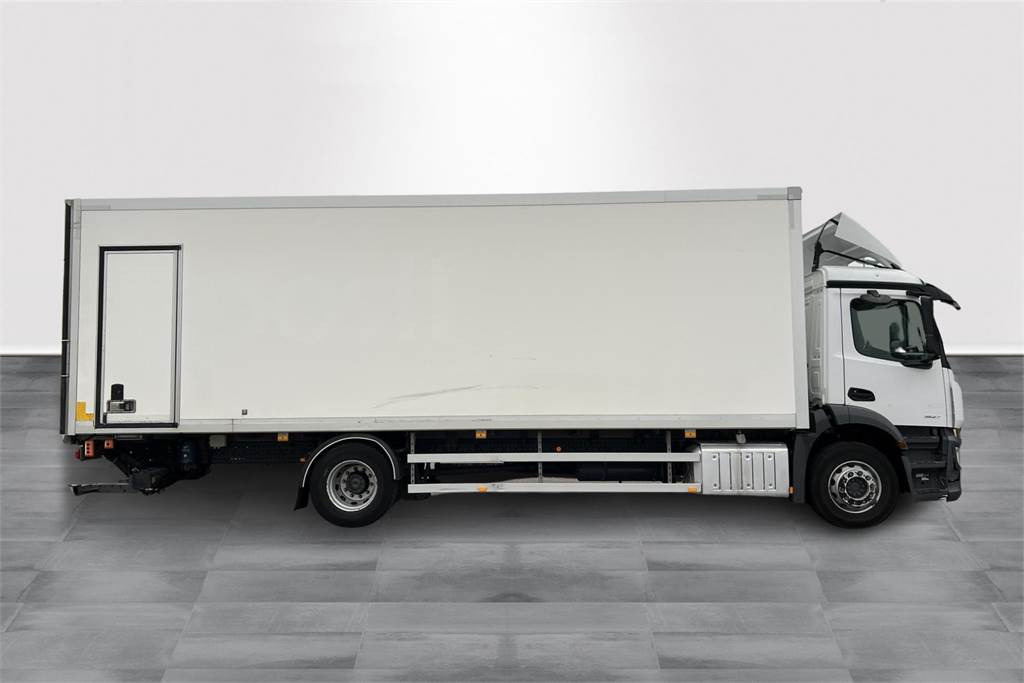 Mercedes-Benz ACTROS 1827L Ksa-kori + PL - Камион фургон: снимка 4 Mercedes-Benz ACTROS 1827L Ksa-kori + PL - Камион фургон: снимка 4