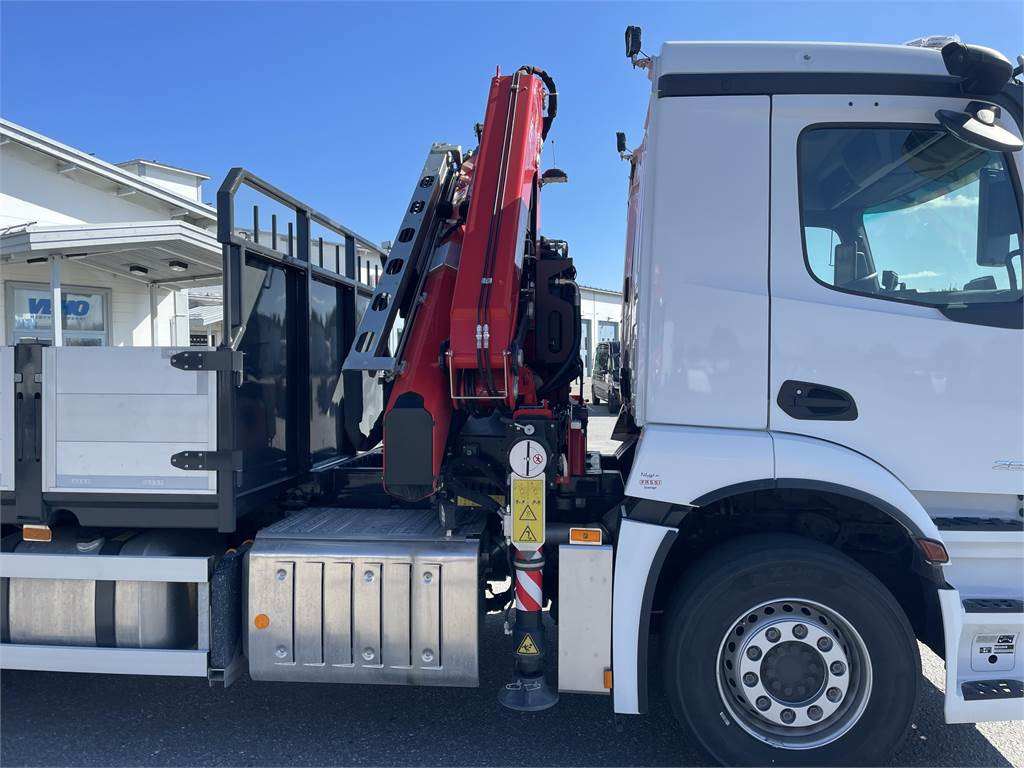 Mercedes-Benz ACTROS 2532L 6x2 - Камион с кран: снимка 3 Mercedes-Benz ACTROS 2532L 6x2 - Камион с кран: снимка 3