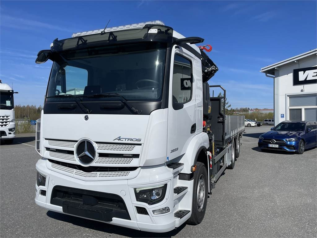Mercedes-Benz ACTROS 2532L 6x2 - Камион с кран: снимка 1 Mercedes-Benz ACTROS 2532L 6x2 - Камион с кран: снимка 1