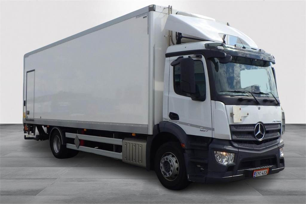Mercedes-Benz ACTROS 5 SM 1827 L Ksa-kori + PL - Изотермичен камион: снимка 3 Mercedes-Benz ACTROS 5 SM 1827 L Ksa-kori + PL - Изотермичен камион: снимка 3