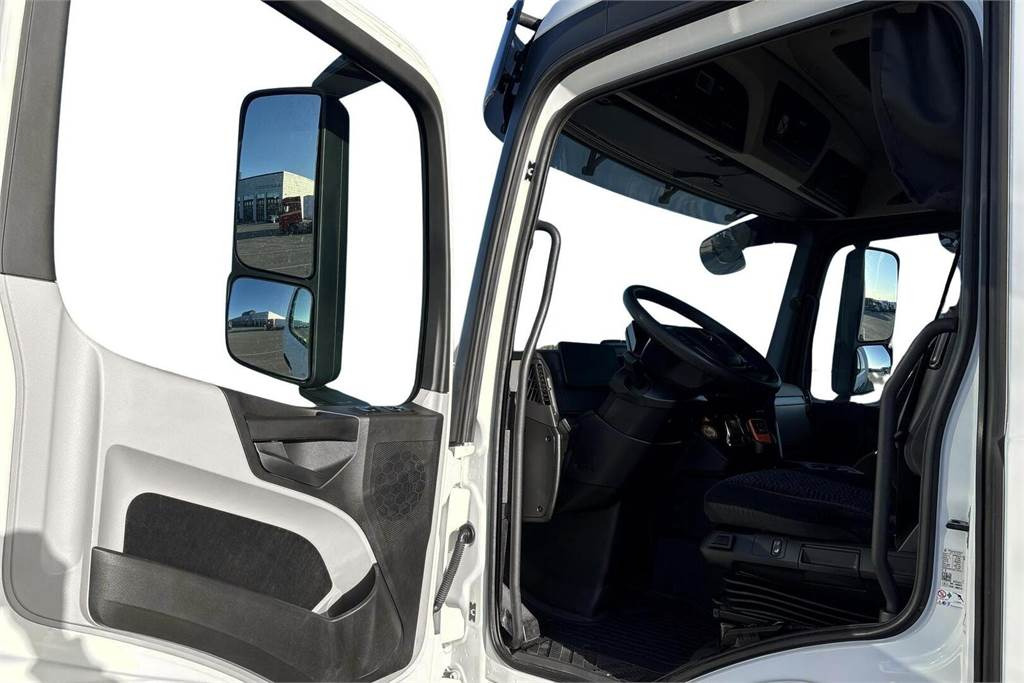 Изотермичен камион Mercedes-Benz ACTROS 5L 2546 L6x2 / FRC 02/2028: снимка 11