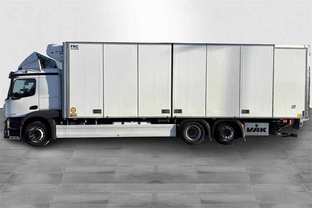 Изотермичен камион Mercedes-Benz ACTROS 5L 2546 L6x2 / FRC 02/2028: снимка 10