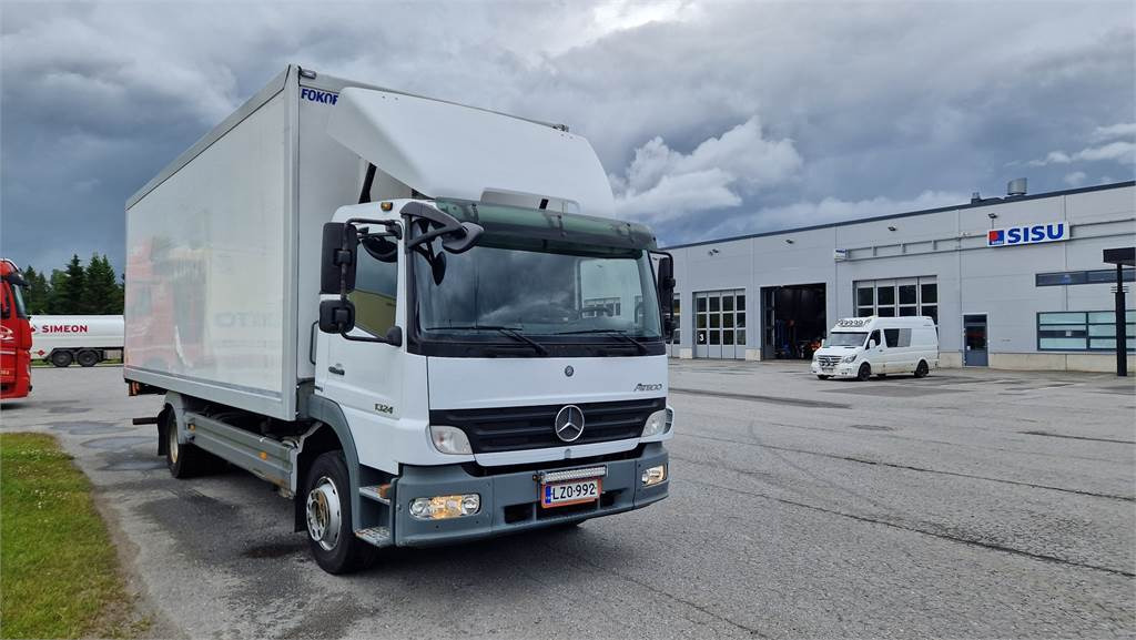 Mercedes-Benz ATEGO 1324L/48 - Камион фургон: снимка 2 Mercedes-Benz ATEGO 1324L/48 - Камион фургон: снимка 2