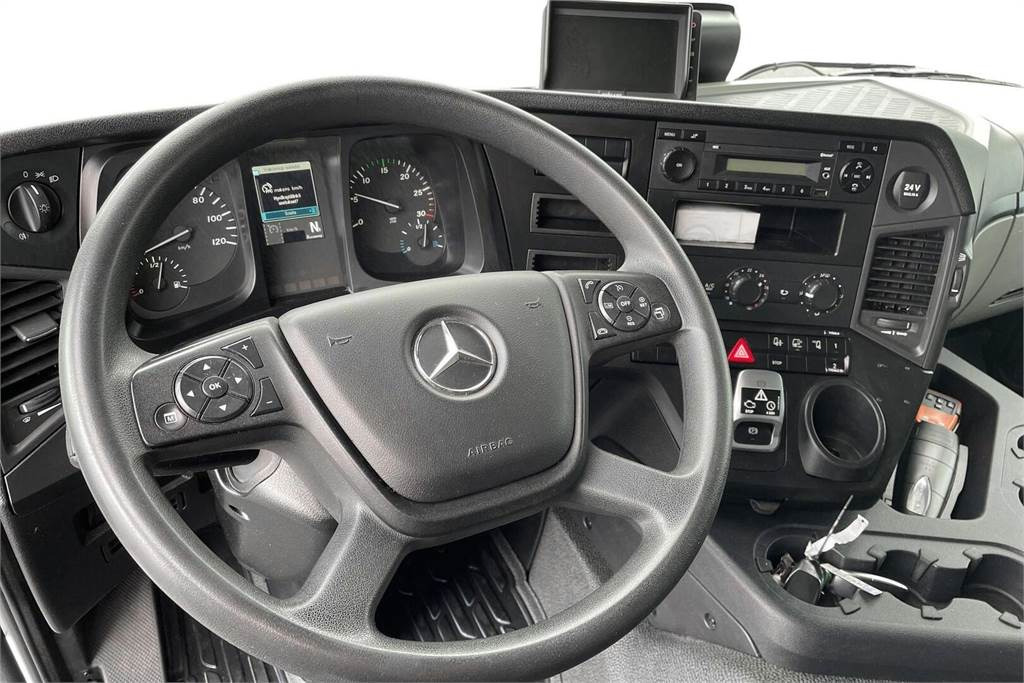 Изотермичен камион Mercedes-Benz Actros 1827 4x2 8,7m umpikori+PL nostin: снимка 8