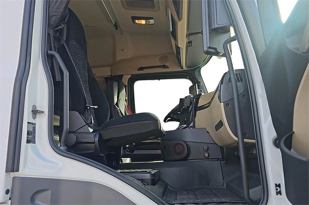 Mercedes-Benz Actros 2553L - Kokosivuaukeva - Камион фургон: снимка 5 Mercedes-Benz Actros 2553L - Kokosivuaukeva - Камион фургон: снимка 5