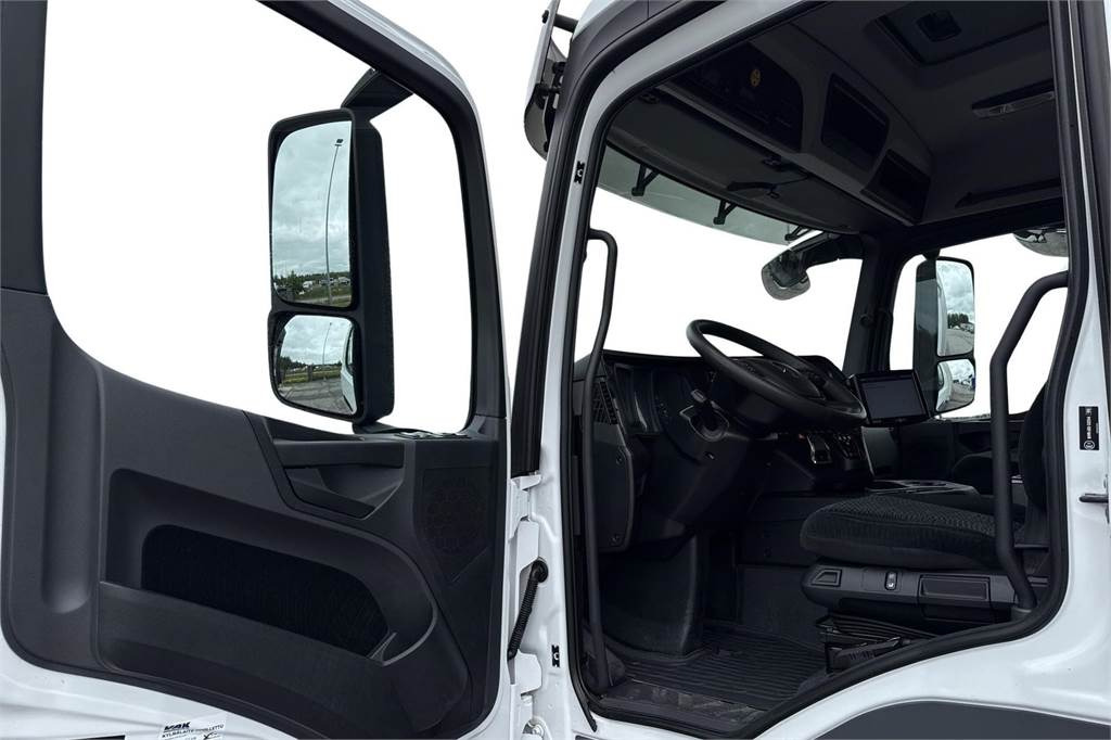 Изотермичен камион Mercedes-Benz Actros 5 1830L nR 4x2 FRC 10/2026: снимка 9