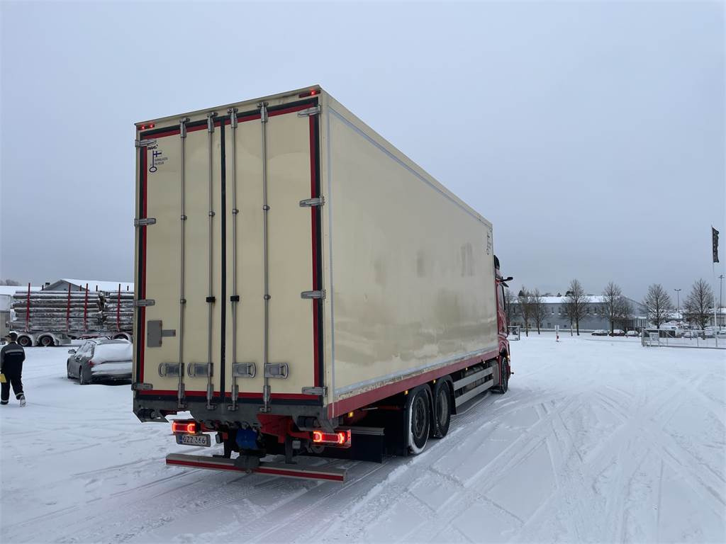 Mercedes-Benz Actros 5L 2553L Piako KSA rahtikori 9,5M - Камион фургон: снимка 3 Mercedes-Benz Actros 5L 2553L Piako KSA rahtikori 9,5M - Камион фургон: снимка 3