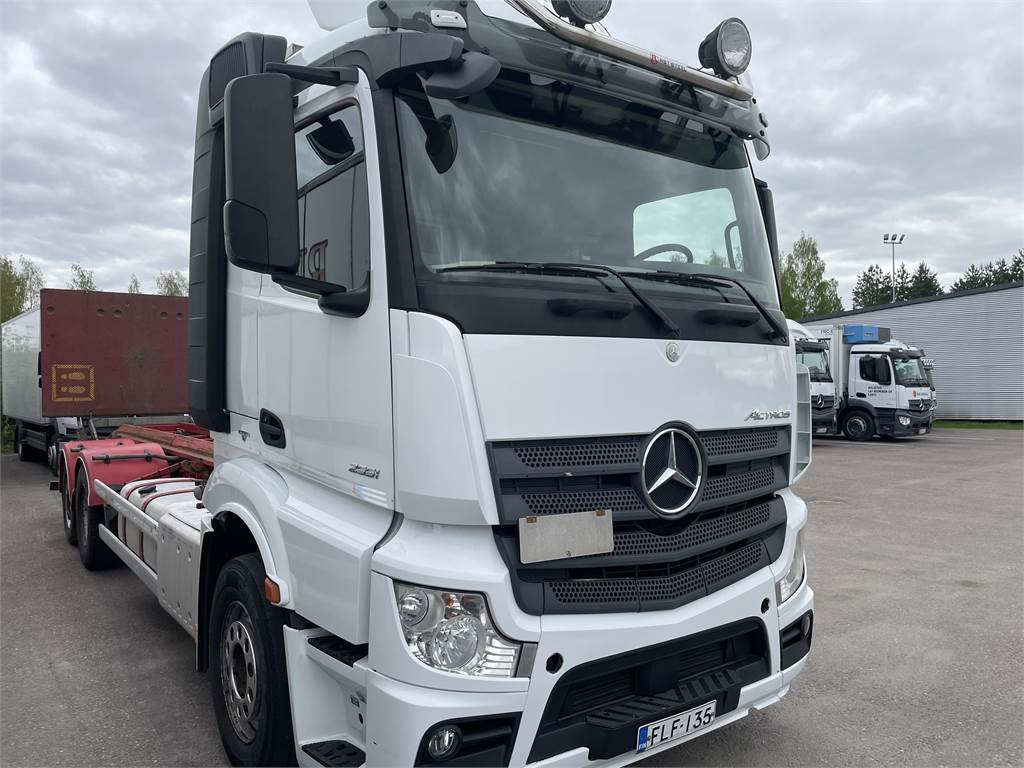 Mercedes-Benz Actros L 2551 L/6x2ENA - Шаси кабина: снимка 2 Mercedes-Benz Actros L 2551 L/6x2ENA - Шаси кабина: снимка 2