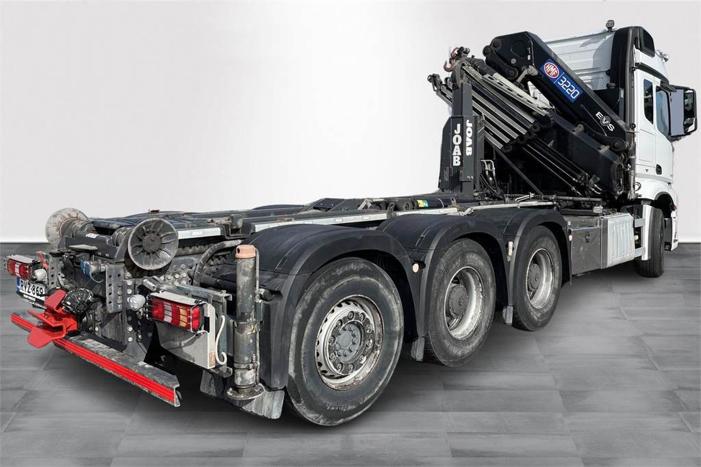 Mercedes-Benz Arocs 3251 8x4*4 - HMF 32 tm - Koukku - Камион с кран: снимка 5 Mercedes-Benz Arocs 3251 8x4*4 - HMF 32 tm - Koukku - Камион с кран: снимка 5