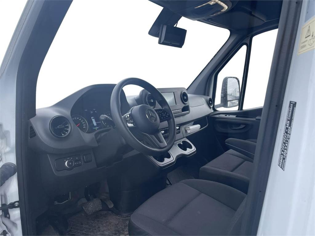 Товарен бус Mercedes-Benz SPRINTER: снимка 11