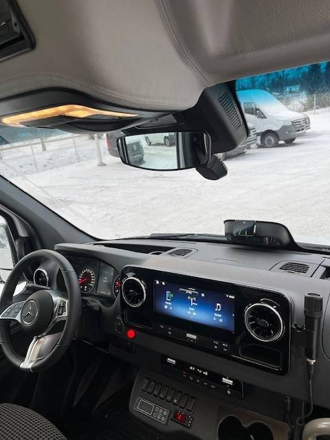 Mercedes-Benz Sprinter 517 CDI - Училищен автобус, Пътнически бус: снимка 3 Mercedes-Benz Sprinter 517 CDI - Училищен автобус, Пътнически бус: снимка 3