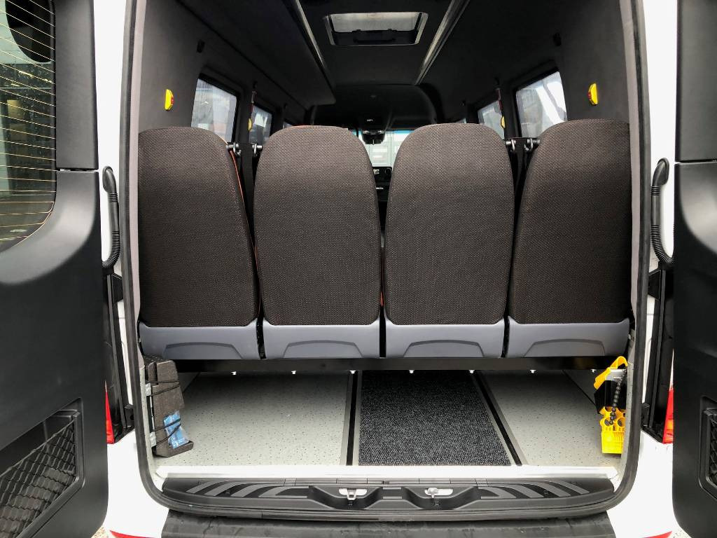 Mercedes-Benz Sprinter 517 CDI - Училищен автобус, Пътнически бус: снимка 3 Mercedes-Benz Sprinter 517 CDI - Училищен автобус, Пътнически бус: снимка 3