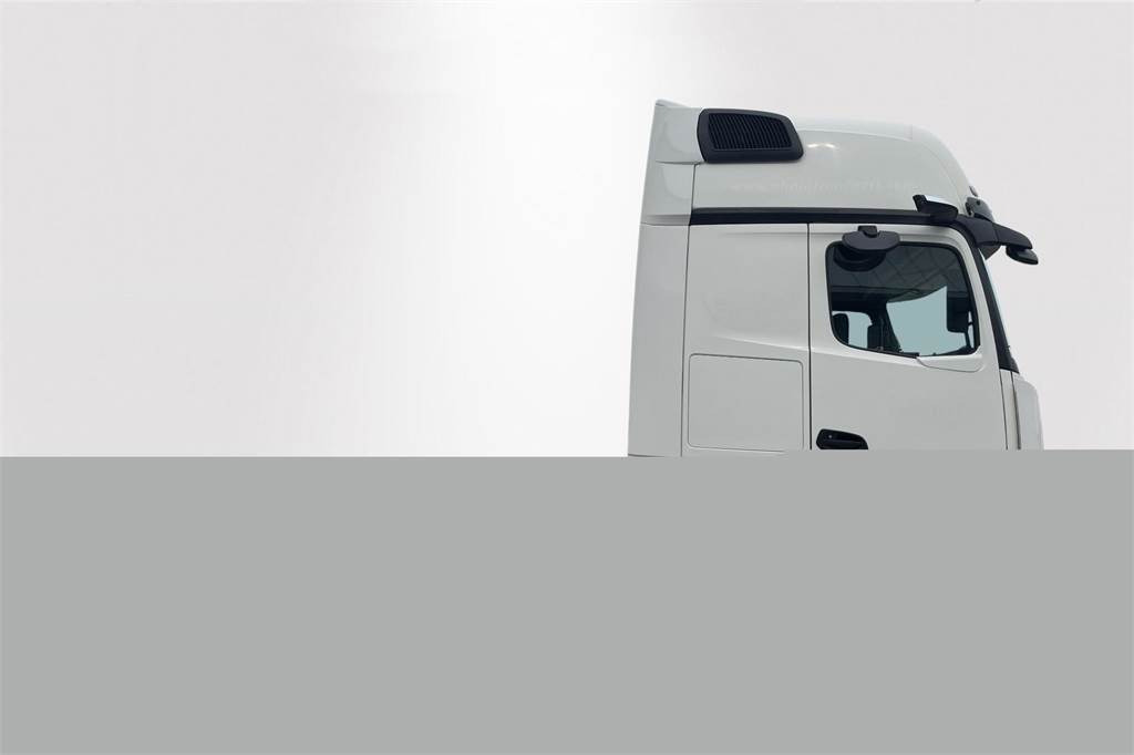 Mercedes-Benz ACTROS ACTROS 2551LS 6x2/4 Väliteli - Влекач: снимка 2 Mercedes-Benz ACTROS ACTROS 2551LS 6x2/4 Väliteli - Влекач: снимка 2