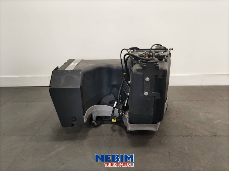 Volvo Volvo - 23267256 - Adbluetank - Резервни части за Камион: снимка 4 Volvo Volvo - 23267256 - Adbluetank - Резервни части за Камион: снимка 4