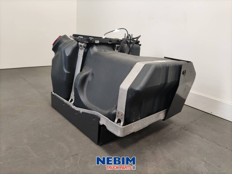 Volvo Volvo - 23267256 - Adbluetank - Резервни части за Камион: снимка 2 Volvo Volvo - 23267256 - Adbluetank - Резервни части за Камион: снимка 2