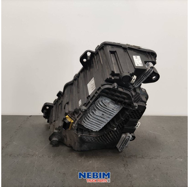 Volvo Volvo - 24056514 - Koplamp rechts FH4B - Резервни части за Камион: снимка 2 Volvo Volvo - 24056514 - Koplamp rechts FH4B - Резервни части за Камион: снимка 2