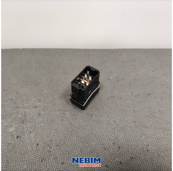 Volvo Volvo - 24296132 - Schakelaar AUX - Резервни части за Камион: снимка 2 Volvo Volvo - 24296132 - Schakelaar AUX - Резервни части за Камион: снимка 2