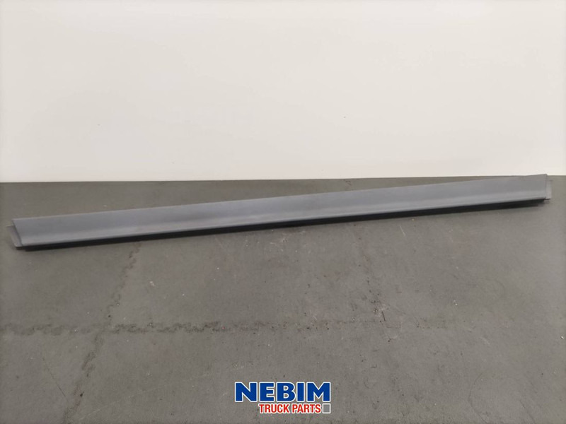 Volvo Volvo - 82101912 - Bumperspoiler midden FH4/5 - Резервни части за Камион: снимка 1 Volvo Volvo - 82101912 - Bumperspoiler midden FH4/5 - Резервни части за Камион: снимка 1