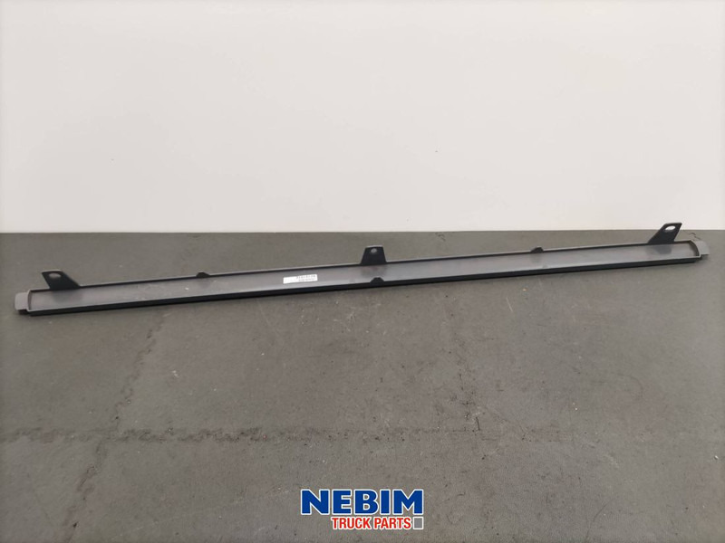 Volvo Volvo - 82101912 - Bumperspoiler midden FH4/5 - Резервни части за Камион: снимка 2 Volvo Volvo - 82101912 - Bumperspoiler midden FH4/5 - Резервни части за Камион: снимка 2