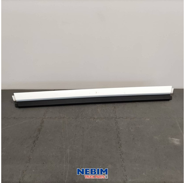 Volvo Volvo - 84173254 - Bumperspoiler midden - Резервни части за Камион: снимка 1 Volvo Volvo - 84173254 - Bumperspoiler midden - Резервни части за Камион: снимка 1