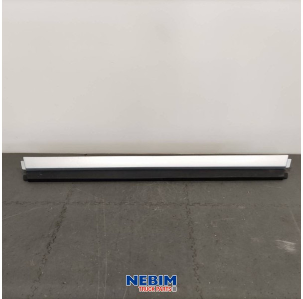 Volvo Volvo - 84173254 - Bumperspoiler midden - Резервни части за Камион: снимка 1 Volvo Volvo - 84173254 - Bumperspoiler midden - Резервни части за Камион: снимка 1