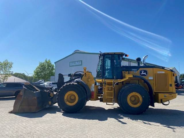 John Deere 744 P MIETE / RENTAL (12002124) - Колесен товарач: снимка 2 John Deere 744 P MIETE / RENTAL (12002124) - Колесен товарач: снимка 2