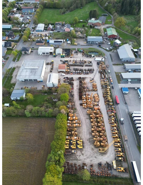 Komatsu D 58 P-1 MIETE / RENTAL (12005516) - Строителна техника: снимка 3 Komatsu D 58 P-1 MIETE / RENTAL (12005516) - Строителна техника: снимка 3
