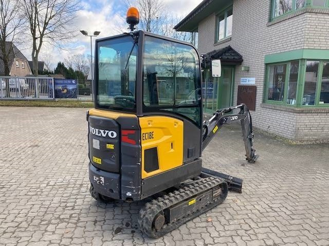 Volvo EC 18 E MIETE / RENTAL (12001761) - Мини багер: снимка 4 Volvo EC 18 E MIETE / RENTAL (12001761) - Мини багер: снимка 4