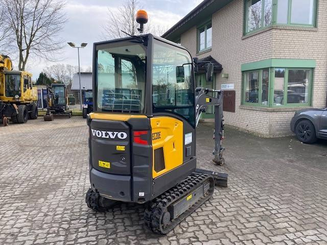 Volvo EC 20 E MIETE / RENTAL (12002071) - Мини багер: снимка 5 Volvo EC 20 E MIETE / RENTAL (12002071) - Мини багер: снимка 5