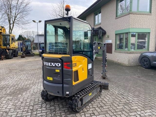 Volvo EC 20 E MIETE / RENTAL (12002071) - Мини багер: снимка 5 Volvo EC 20 E MIETE / RENTAL (12002071) - Мини багер: снимка 5