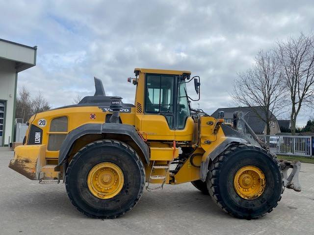 Volvo L 120 H AT-Motor bei 7.832 h (12005333) - Колесен товарач: снимка 5 Volvo L 120 H AT-Motor bei 7.832 h (12005333) - Колесен товарач: снимка 5