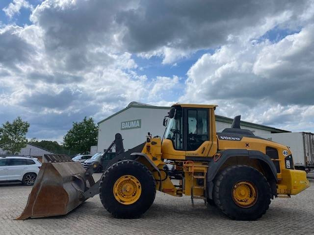 Volvo L 120 H MIETE / RENTAL (12001931) - Колесен товарач: снимка 1 Volvo L 120 H MIETE / RENTAL (12001931) - Колесен товарач: снимка 1