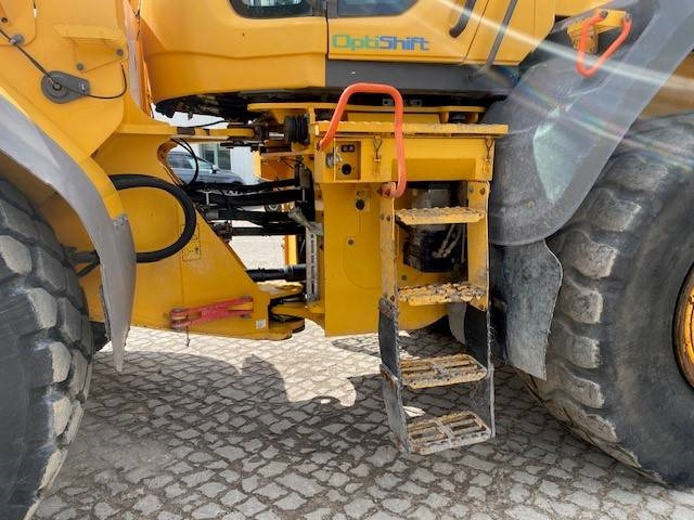 Колесен товарач Volvo L 120 H MIETE / RENTAL (12001931): снимка 11 Колесен товарач Volvo L 120 H MIETE / RENTAL (12001931): снимка 11