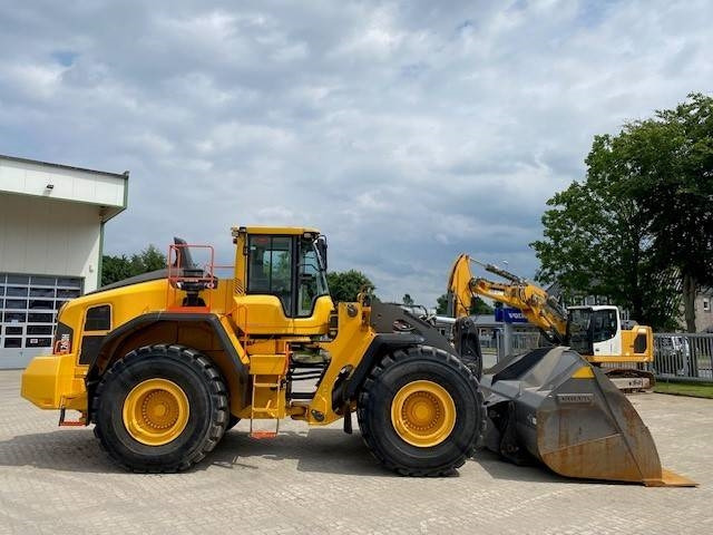 Volvo L 260 H 6.8 cbm MIETE / RENTAL (12002252) - Колесен товарач: снимка 5 Volvo L 260 H 6.8 cbm MIETE / RENTAL (12002252) - Колесен товарач: снимка 5
