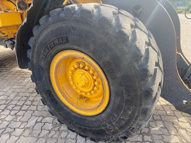 Колесен товарач Volvo L 90 H MIETE / RENTAL (12002215): снимка 18