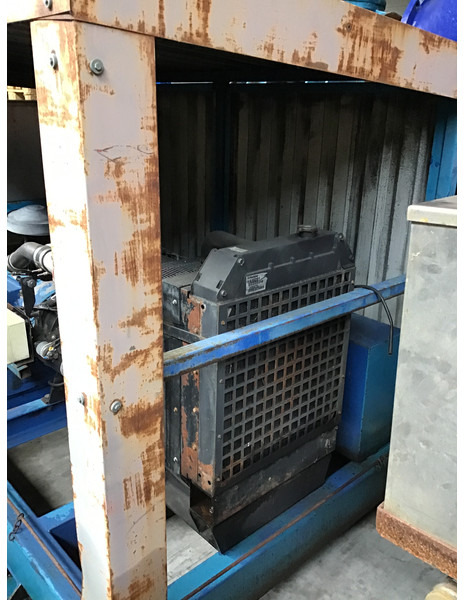 Perkins 1006-6 POMP 800 BAR USED - Водна помпа: снимка 4 Perkins 1006-6 POMP 800 BAR USED - Водна помпа: снимка 4